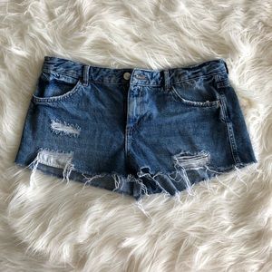 TopShop Cory Distressed Denim Shorts Size 12